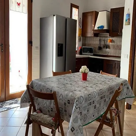 Bordo Piscina Vista Mare Wi-fi Gratis Holiday home