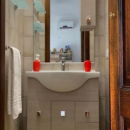 Bordo Piscina Vista Mare Wi-fi Gratis
