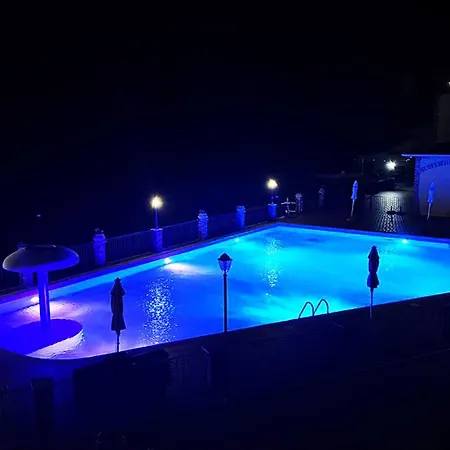 펜션 Bordo Piscina Vista Mare Wi-fi Gratis *